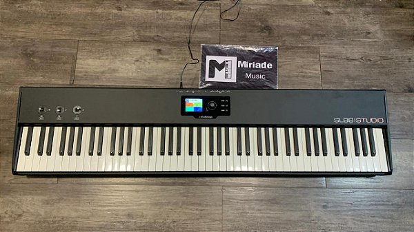 Controlador MIDI Profissional Studiologic SL 88 Studio - Produto Seminovo