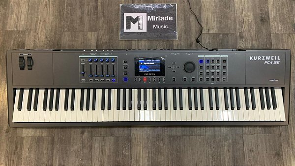 Teclado Workstation Kurzweil PC4 SE 88 - Produto Seminovo
