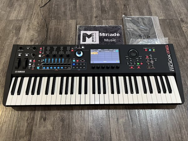 Teclado Workastation Yamaha MODX M6 - Produto Seminovo