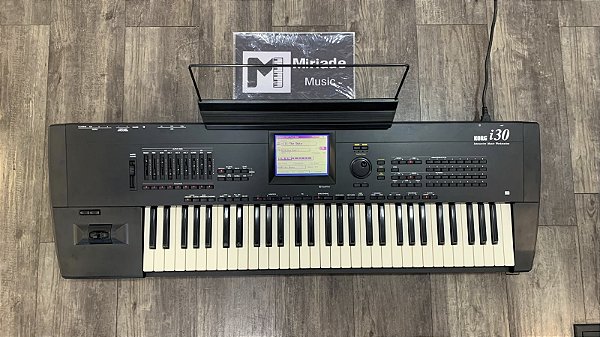 Arranjador Korg i30 - Produto Seminovo