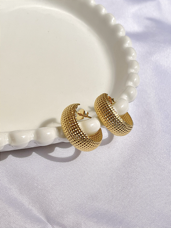 Argola pequena pontilhada