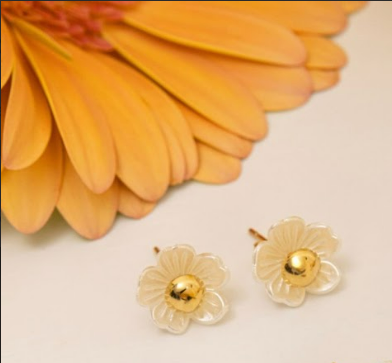 Brinco flor madriperola esfera