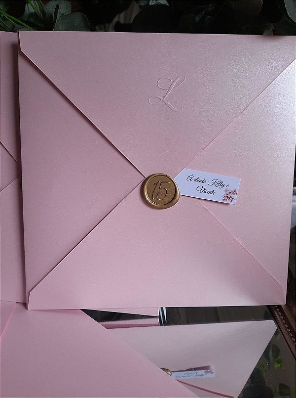 Convite de 15 anos com envelope perolado