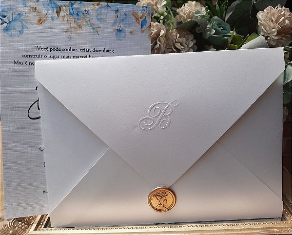 Convite  de 15 anos com envelope perolado