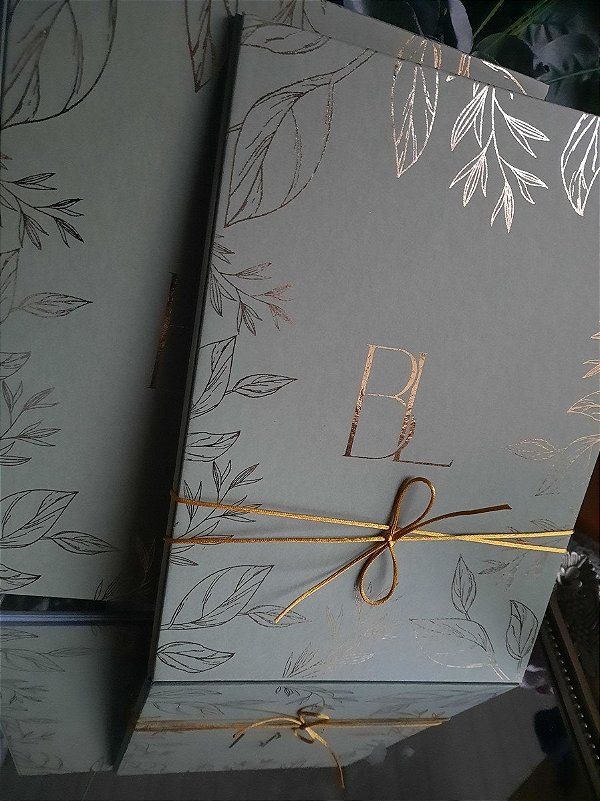 Convite de casamento capa dura luxo