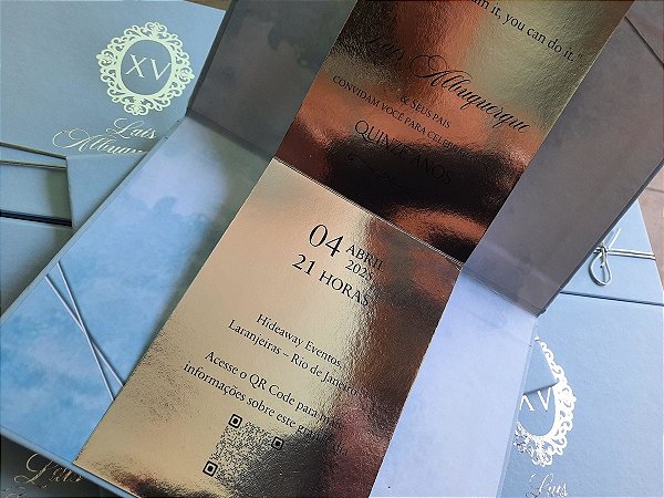 Convite luxo de debutante capa dura