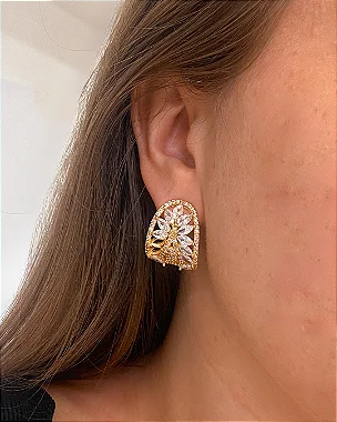 BRINCO MEIA ARGOLA LARGA TODO CRAVEJADO DOURADO