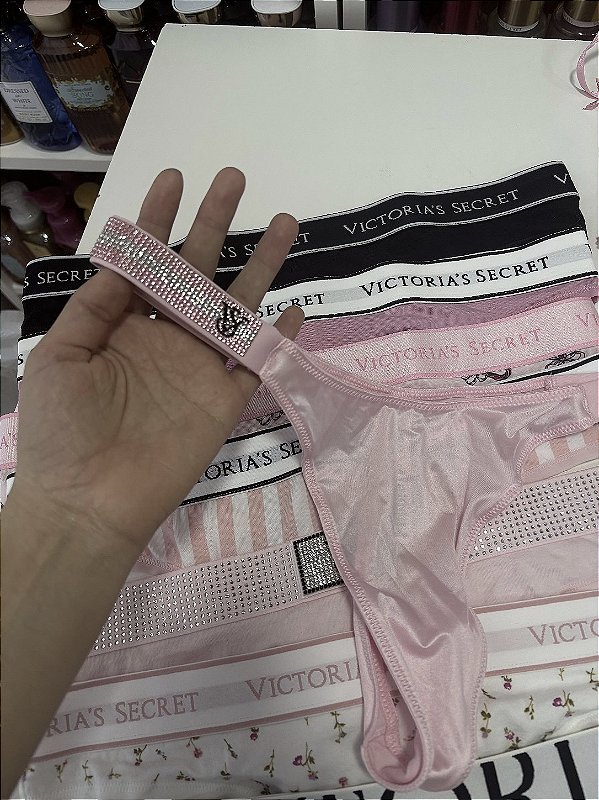 Calcinha Rosa Fio Victoria Secret Alça em Strass