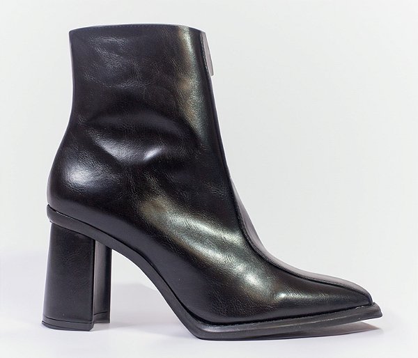 Bota Madri Preta