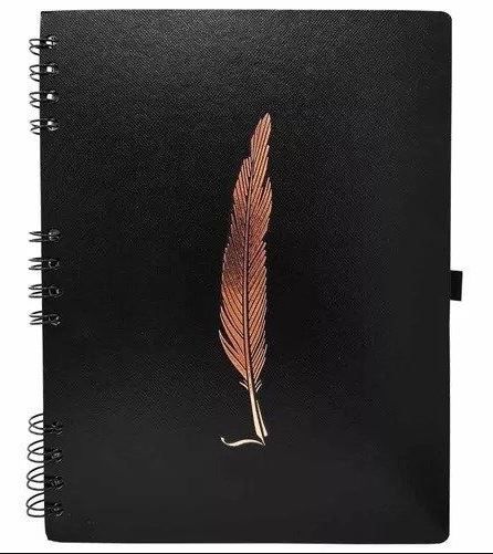 CADERNO ESPIRAL CAPA DURA NOIR PENA PRETO