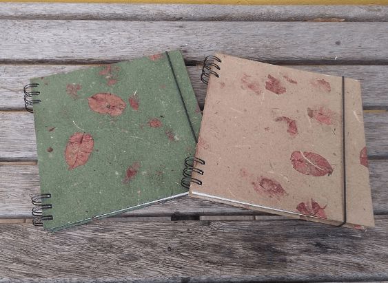 POLPA PAPEL - CADERNO QUADRADO M 20X20
