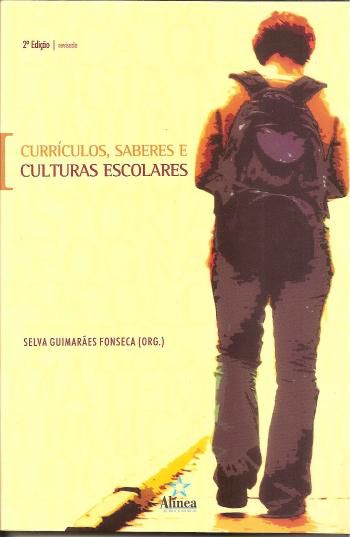 CURRICULOS, SABERES E CULTURAS ESCOLARES