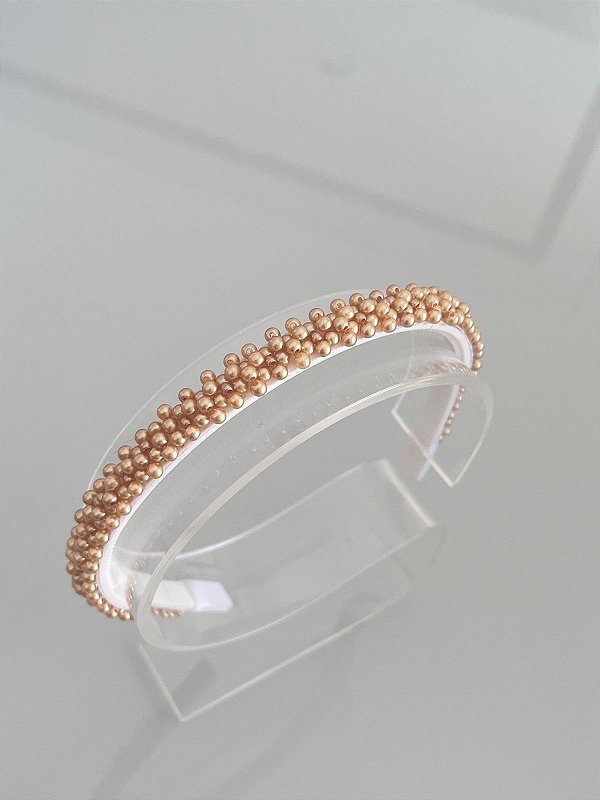 Tiara bordada dourada