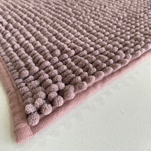 TAPETE PARA BANHEIRO ANTIDERRAPANTE 40cm X 60cm (ROSE)