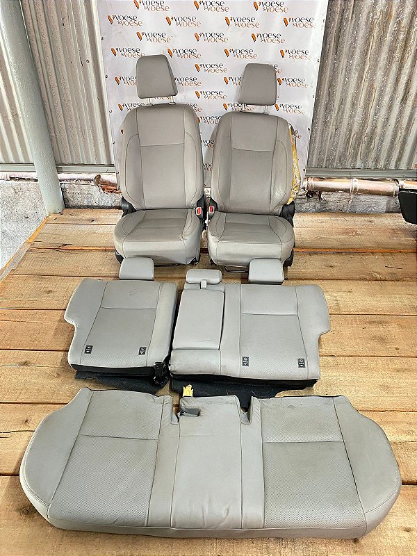 BANCOS TOYOTA COROLLA 2018 COURO