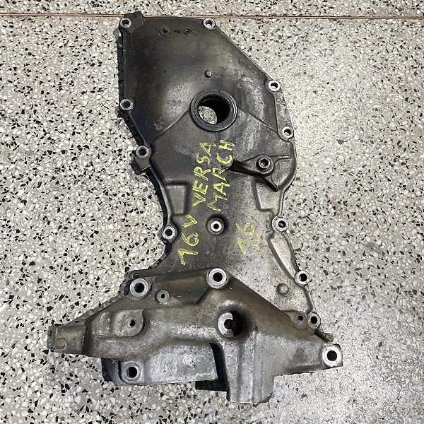 TAMPA FRONTAL MOTOR NISSAN MARCH VERSA 1.6 16V 2014