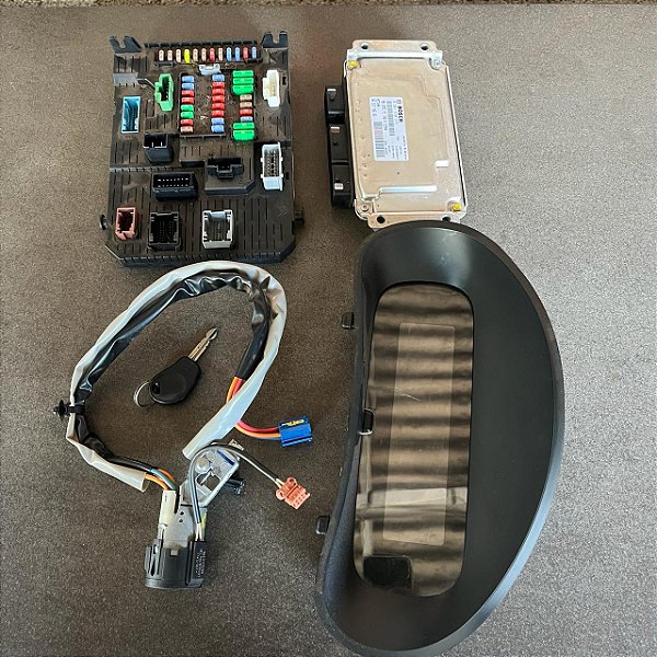 KIT CODE MÓDULO CITROEN BERLINGO 1.6 16V 2018 MANUAL OBS ( PAINEL TRINCADO )
