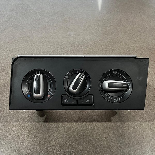 COMANDO AR CONDICIONADO VOLKSWAGEN SPACEFOX 2012 CODIGO VW 5Z0820045D