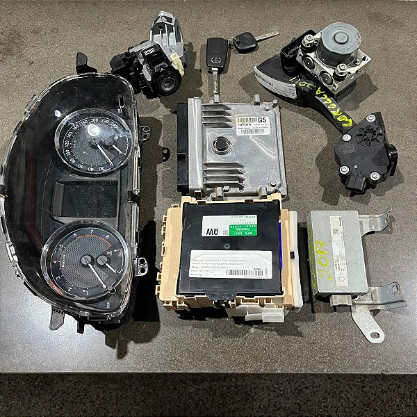 KIT CODE MÓDULO TOYOTA COROLLA XEI 2.0 16V 2017 AUTOMATICO