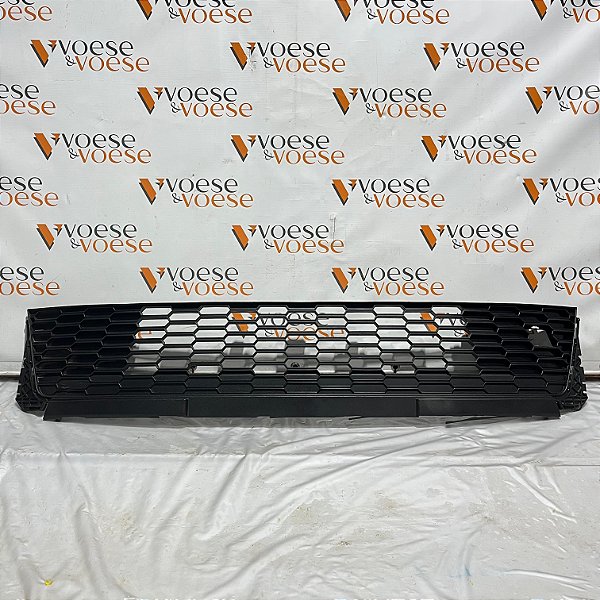 GRADE DIANTEIRA VOLKSWAGEN SPACEFOX 2012 ORIGINAL CODIGO VW 5Z0853671B ( COM DETALHE )