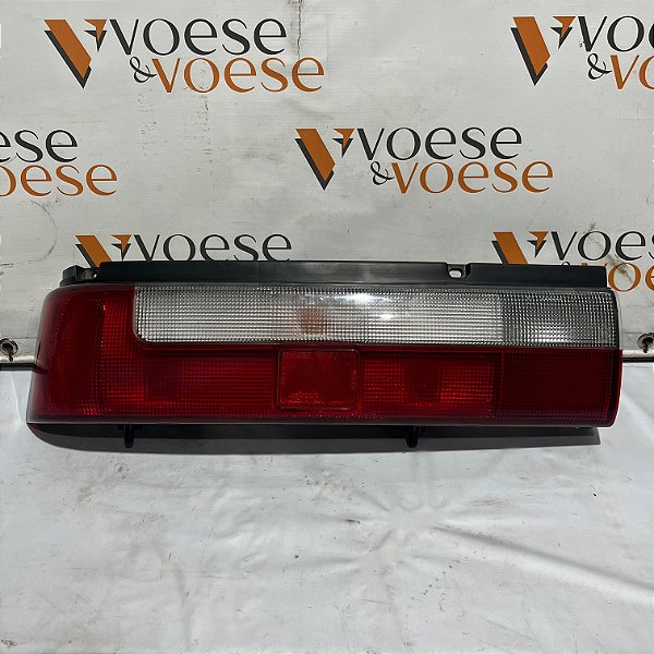 LANTERNA TRASEIRA ESQUERDA SUZUKI SWIFT 1993 ORIGINAL CODIGO SUZUKI 22032283