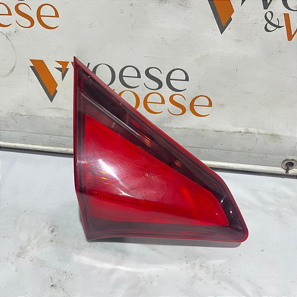LANTERNA TAMPA TRASEIRA ESQUERDA NISSAN KICKS 2018 ORIGINAL CODIGO NISSAN 26555RA0B