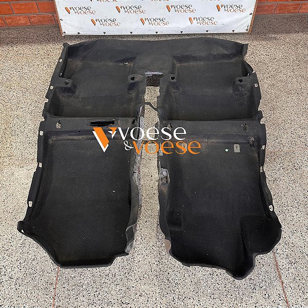CARPETE ASSOALHO HYUNDAI HB20 2014 COR PRETO