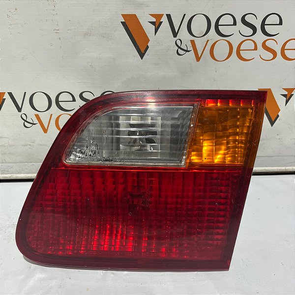 LANTERNA TAMPA TRASEIRA DIREITA HONDA CIVIC 1998 ORIGINAL CODIGO HONDA R2243 P0324