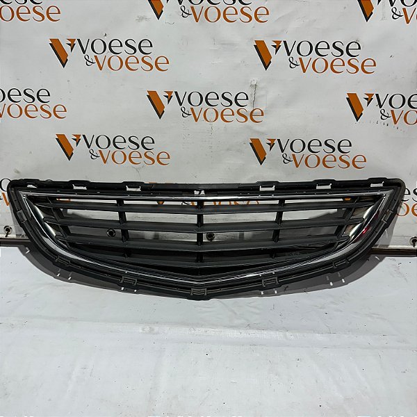 GRADE DIANTEIRA CHEVROLET ONIX PRISMA LT 2014 ORIGINAL CODIGO GM 52047314 COM FRISO