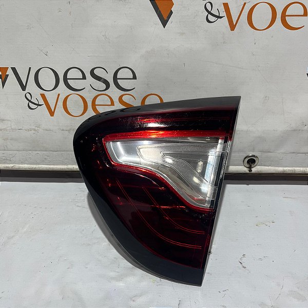 LANTERNA TAMPA TRASEIRA DIREITA RENAULT CAPTUR 2019 CODIGO RENAULT 265501712R 265508073R
