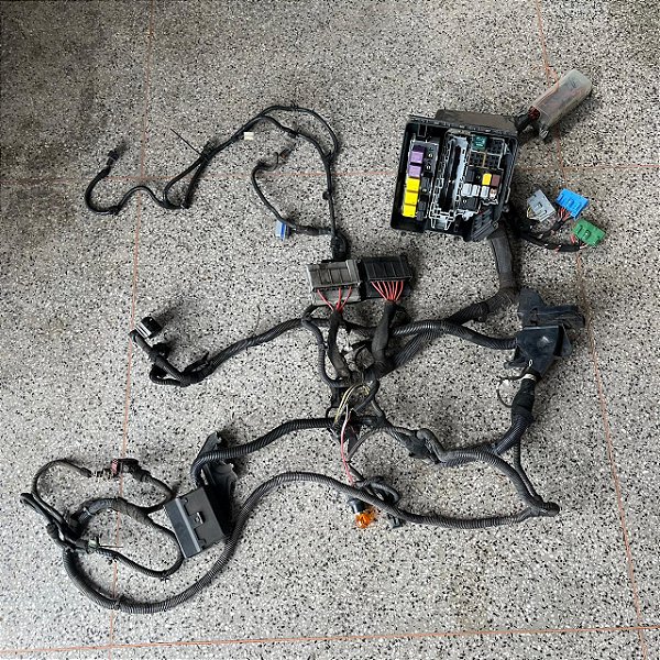 CAIXA FUSÍVEL COM CHICOTE GM MERIVA JOY 1.8 8V 2006 MANUAL CODIGO GM 5L75G6