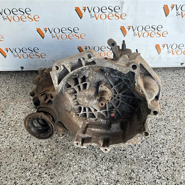 CAIXA CÂMBIO VOLKSWAGEN GOL VOYAGE 1.0 8V 2010 MANUAL 74.000KM OBS ( POSSUI DETALHE NA CAPA SECA )