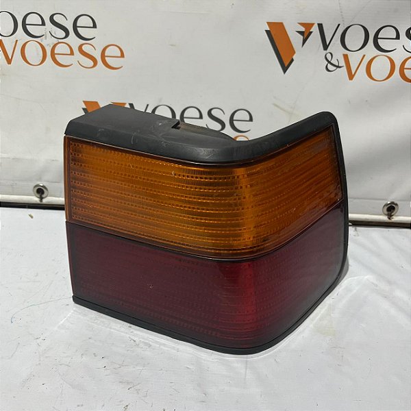 LANTERNA TRASEIRA DIREITA VW SANTANA 1991 ORIGINAL ARTEB