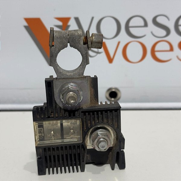 CAIXA FUSÍVEL BATERIA TOYOTA ETIOS 2016 ORIGINAL