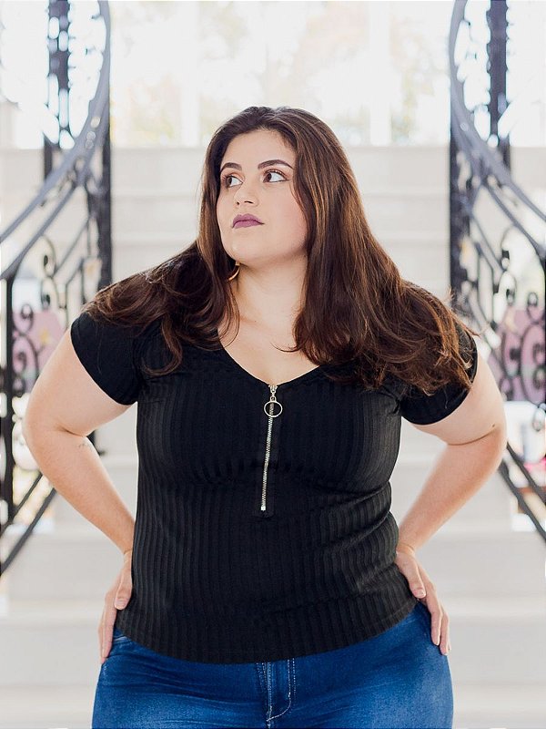 Blusa Plus Size Canelada Com Zíper