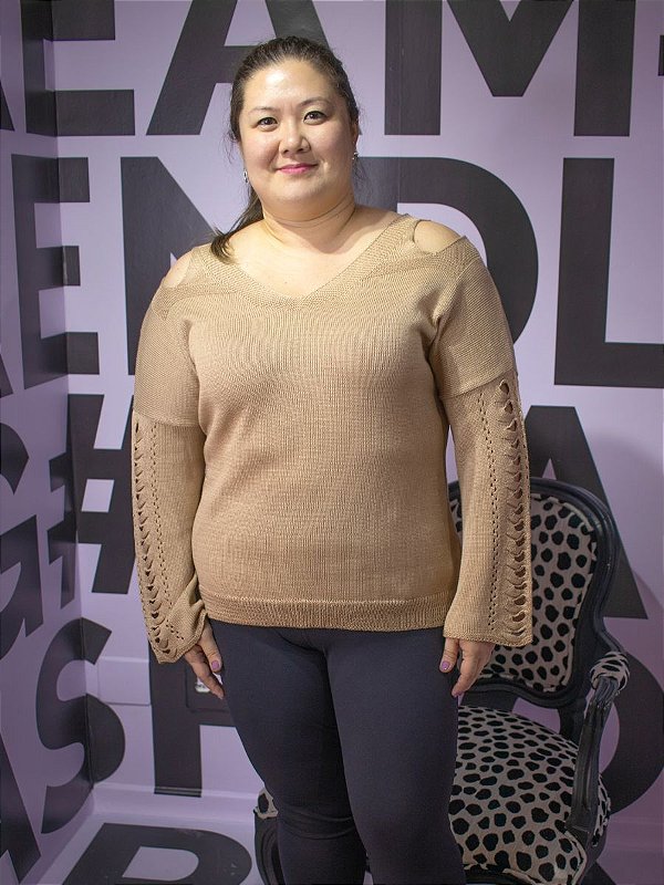 Blusa Plus Size de Tricô C/ Argolas