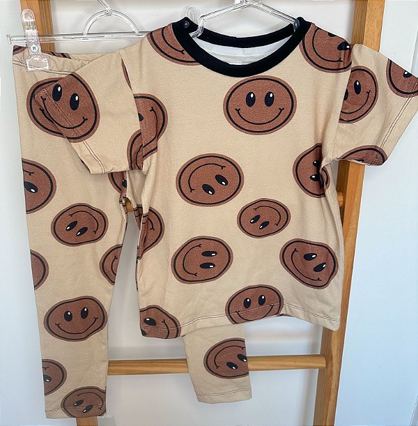 Conjunto Smile Marrom