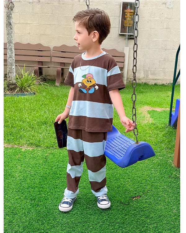 Conjunto listrado azul e marrom