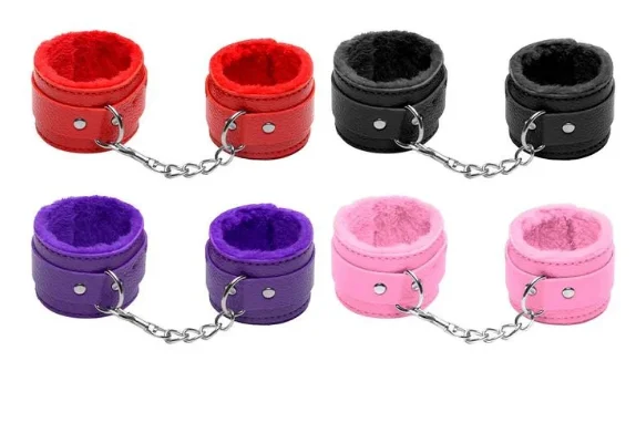 Algemas Em Couro Forro Macio