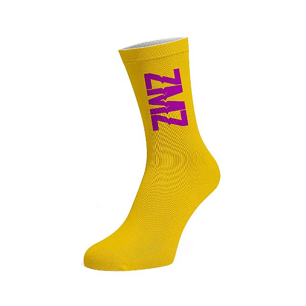 MEIA MOSTARDA/ LOGO ROXO ZMZ