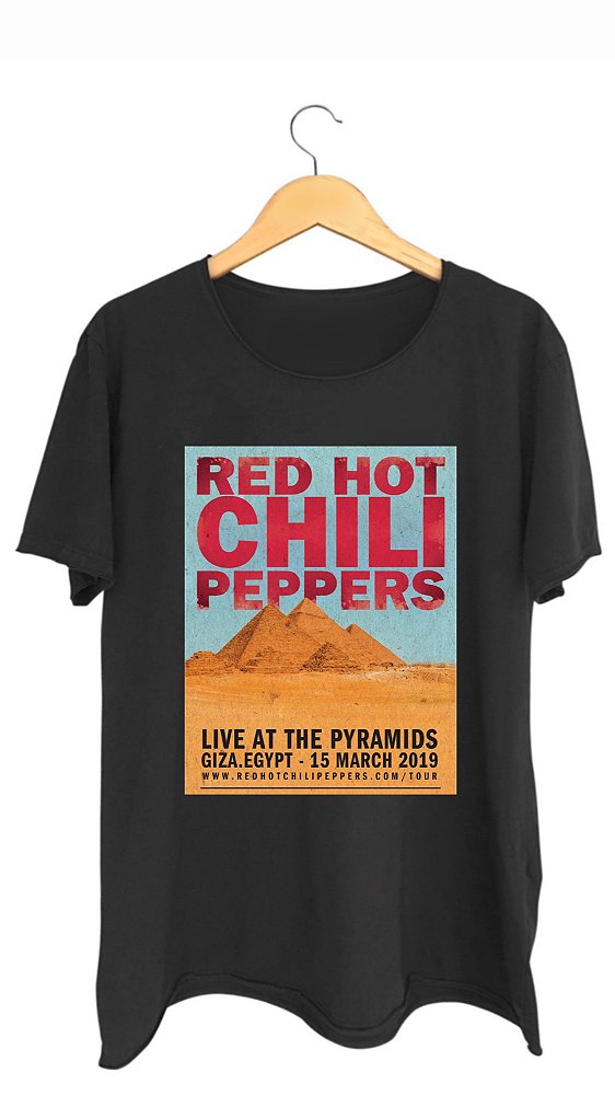 Camiseta RED HOT CHILI PEPPERS - 100% algodão corte a fio preta