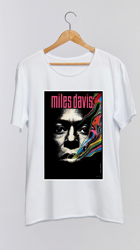 Camiseta MILES DAVIS - 100% algodão corte a fio branca