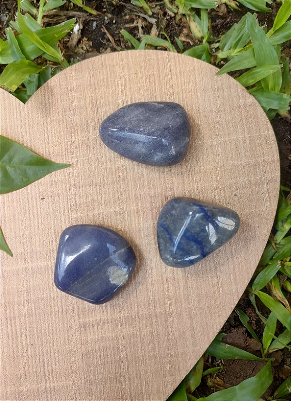 Pedra Rolada Quartzo Azul - Comunicação e serenidade