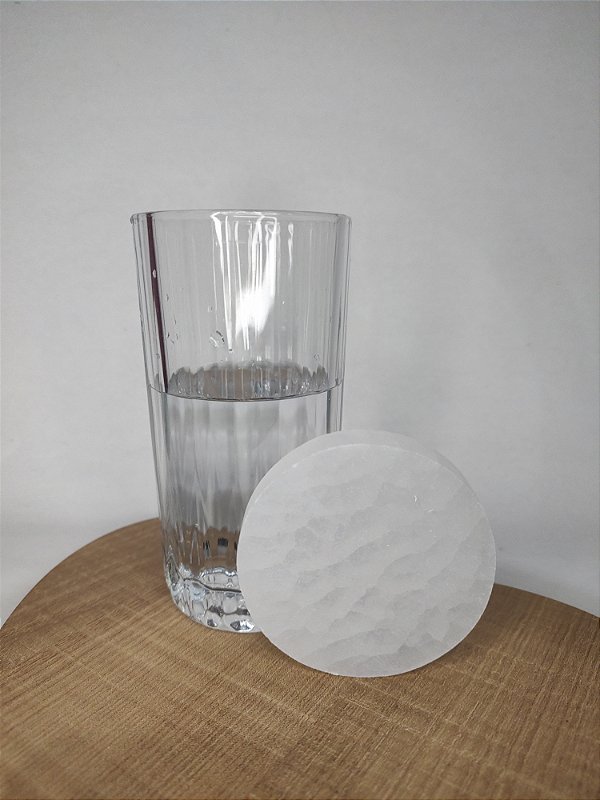 Porta copo Selenita - Limpeza e energização