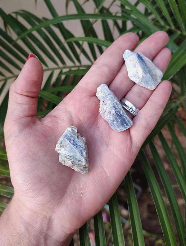 Pedra Bruta Cianita Azul - Proteção e superação