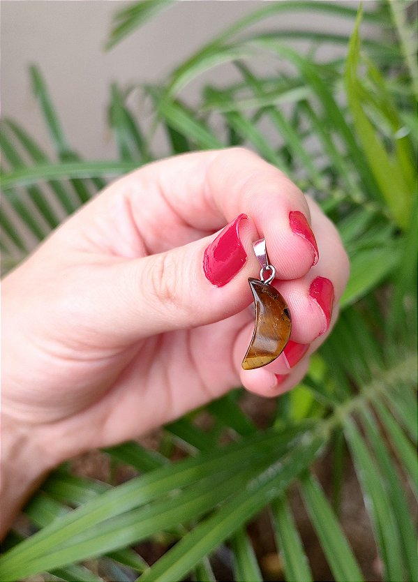 Pingente Lua Prateado Olho de Tigre - Proteção, autoestima