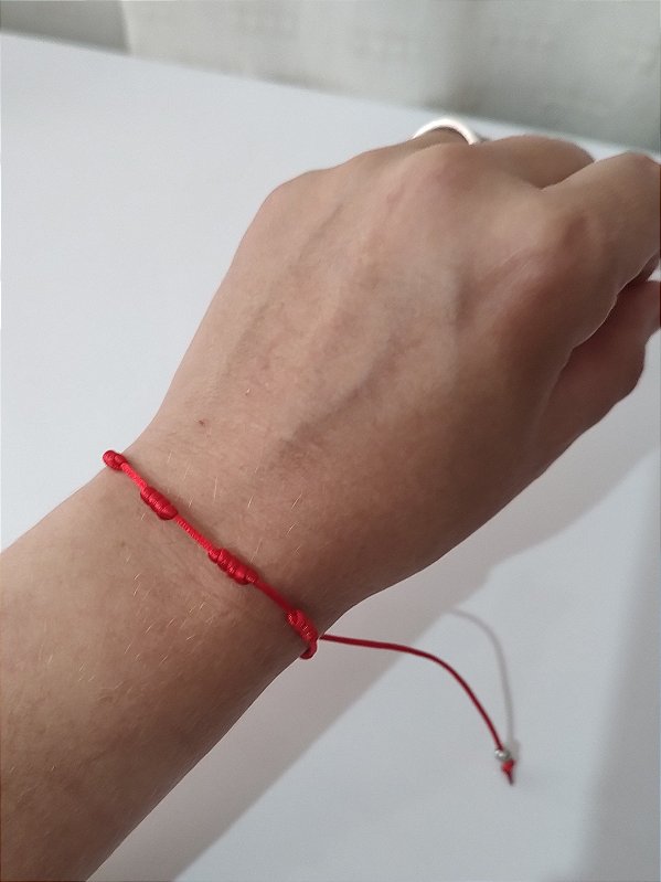 Pulseira Vermelha 7 Nós com miçanga - Proteção contra inveja