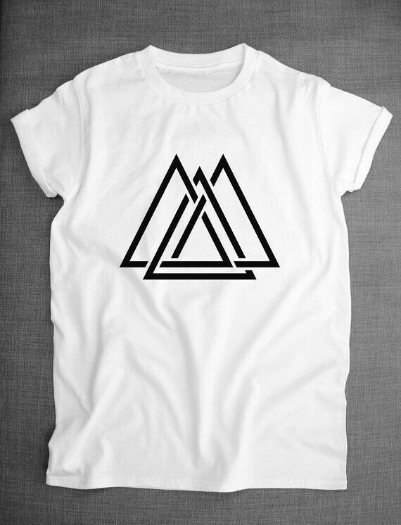 Camiseta Masculina Triângulos