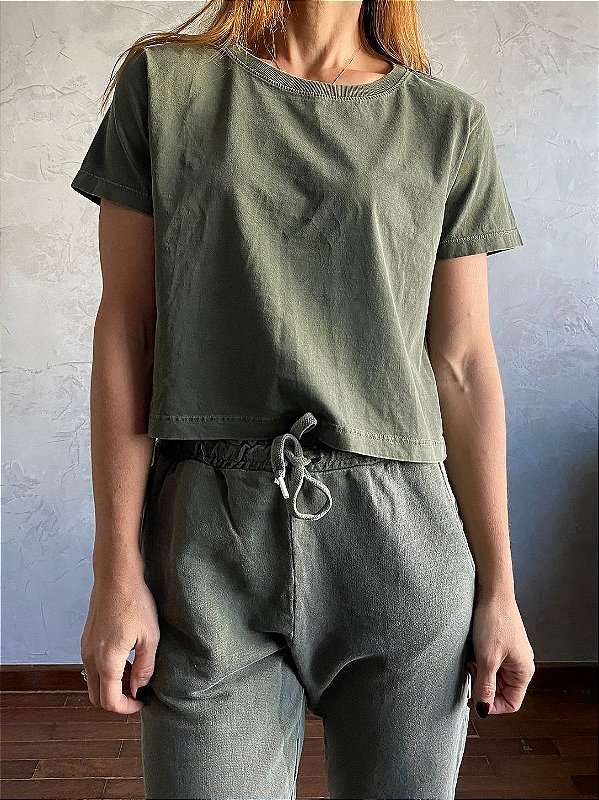Camiseta Cropped Militar