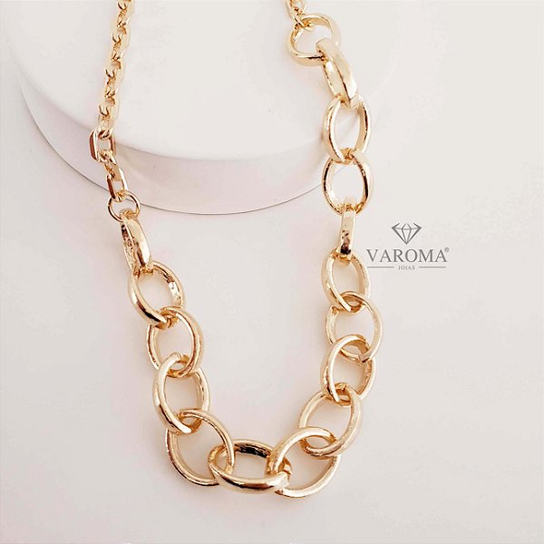 Choker com elos e corrente Cartier banhada em ouro 18k